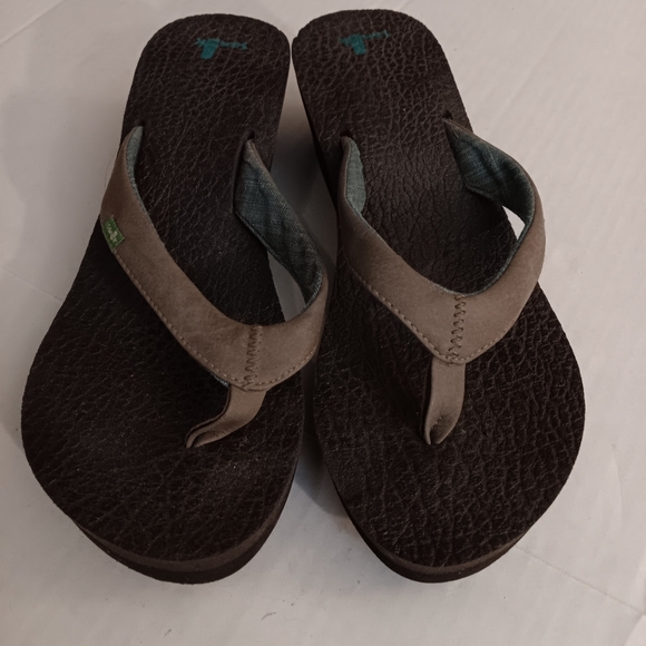 Sanuk Brown Wedge Flip Flop Sandals Thongs Heels - Picture 3 of 7